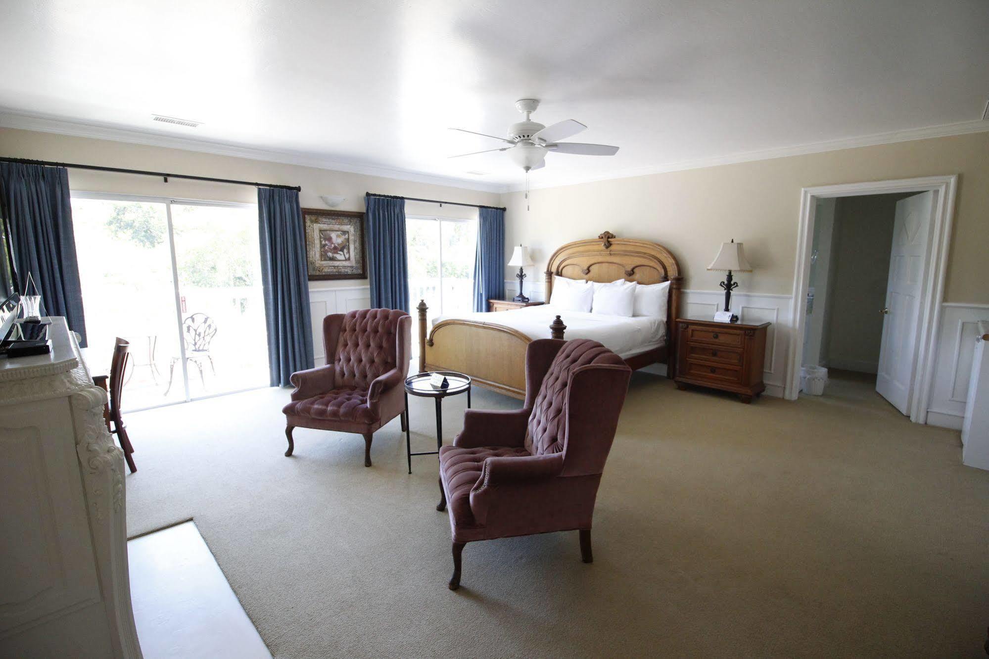 The Rigdon House 3*